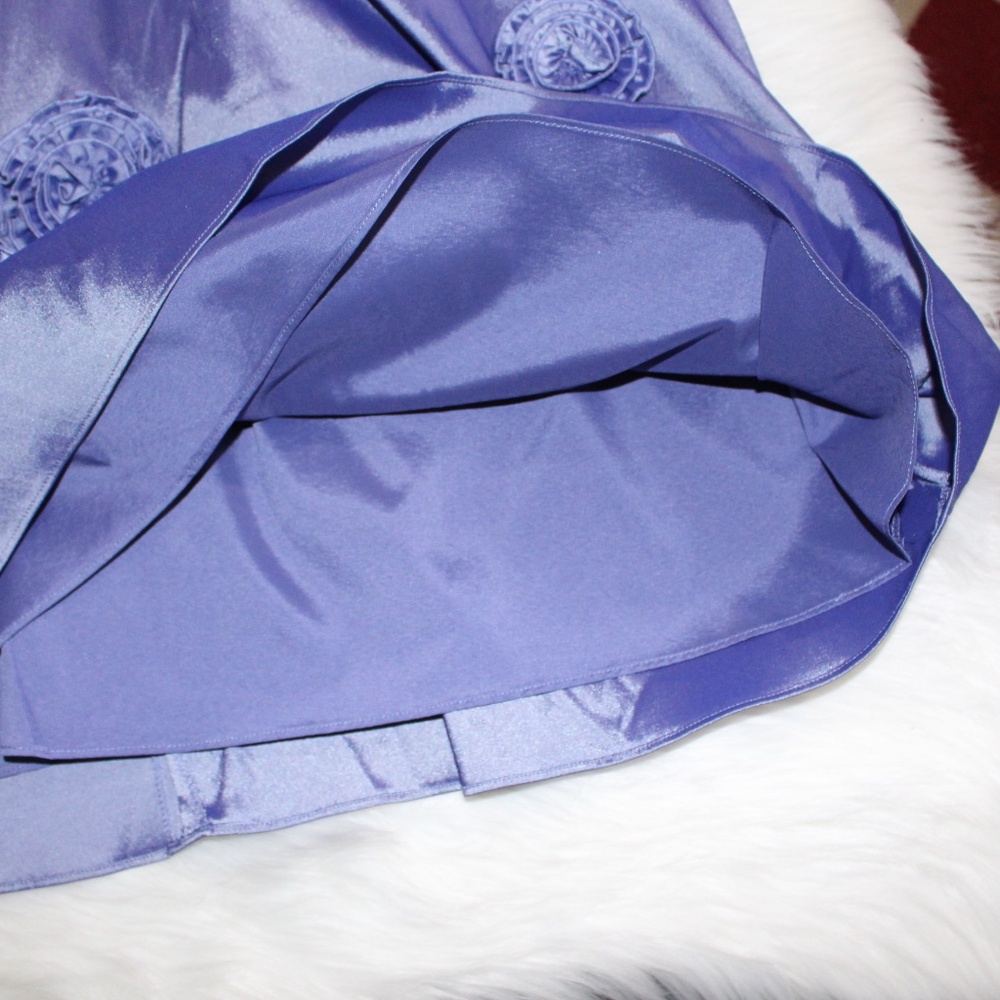 Adrianna Papell, Lavender Formal Cocktail dress with floral detailing..... - Picture 8 of 15